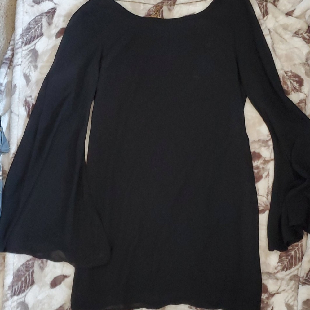 Black long sleeve dress